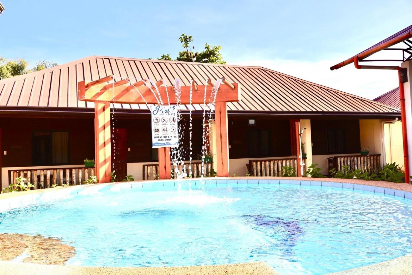 Chiisai Natsu Resort Bolod  Exterior photo